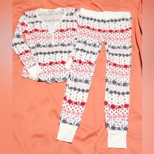 Victoria's secrets size med pajamas NEW